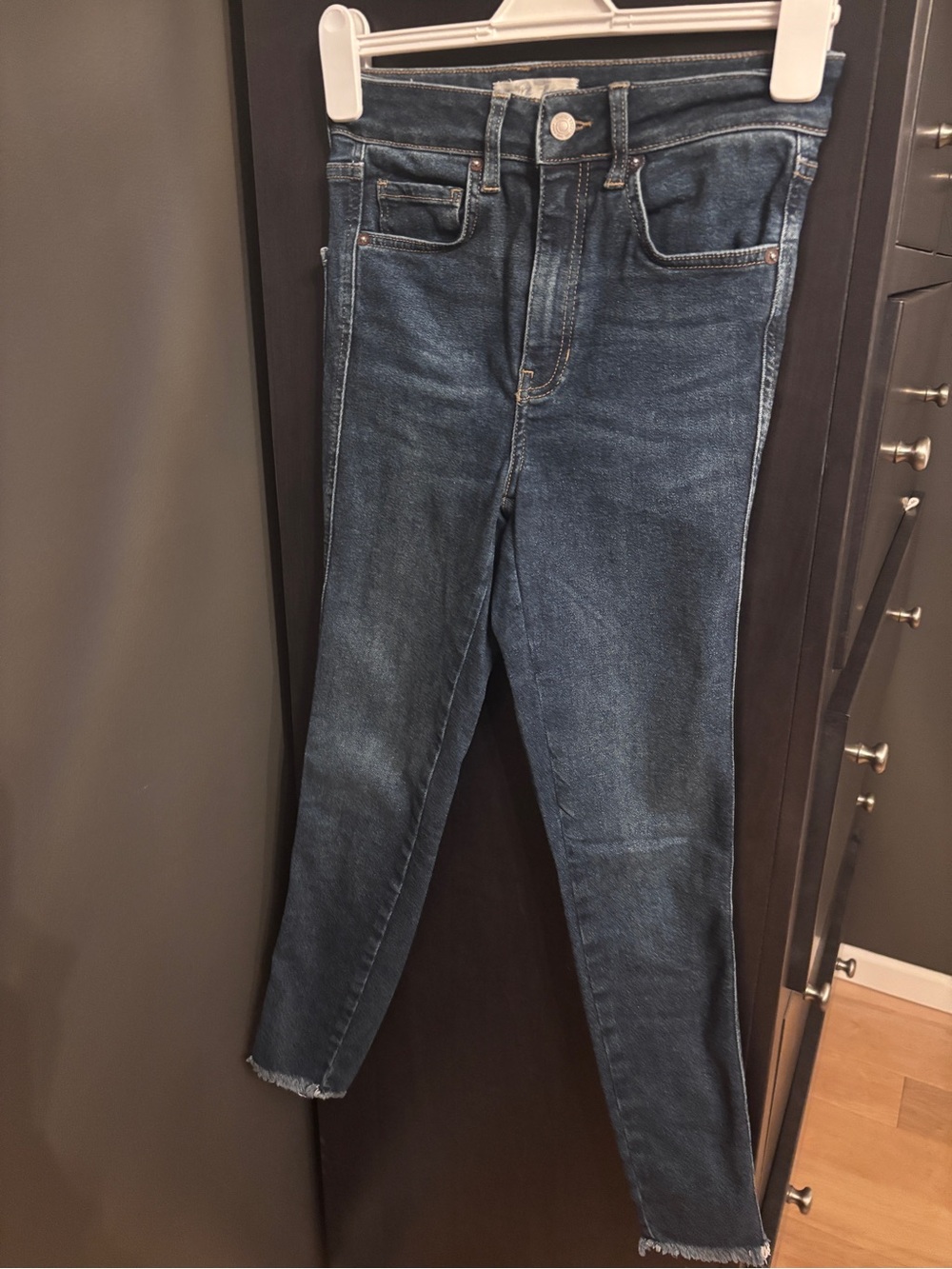Free People Skinny Dark Blue Women’s Jeans with frayed hem
